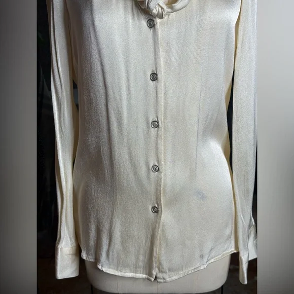 Vintage 1980s Cream Silk Bow Blouse - Picture 7 of 12